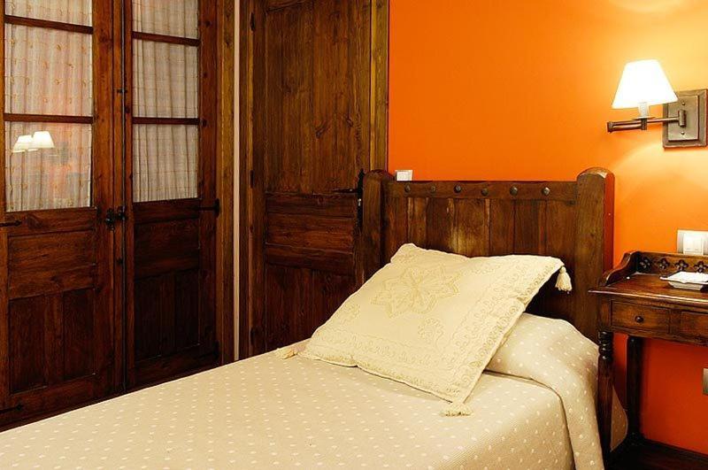 Hostal Vidaller Bielsa Bilik gambar